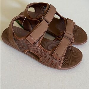Hike footwear Baresandals